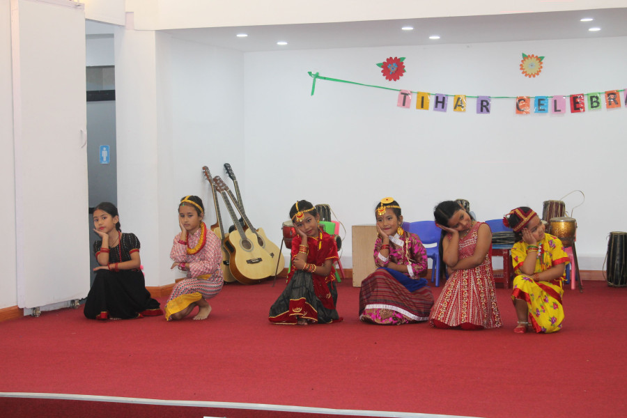 girls dancing on tihar celebration